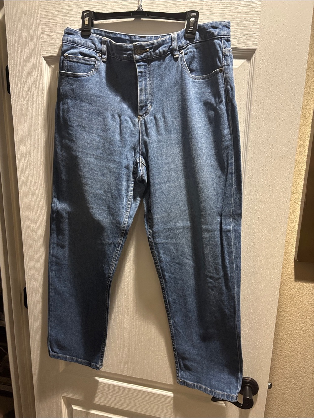 Women's Light Blue Classic Straight Jeans